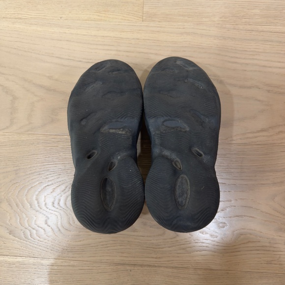 Sandals_&_Flip_Flops